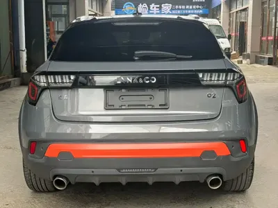 Lynk & Co 02