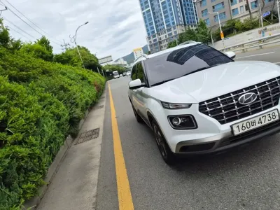 Hyundai Venue