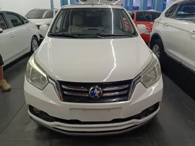Venucia R50