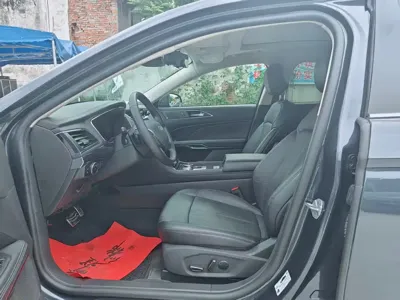 Ford Taurus