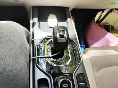 Geely ICON