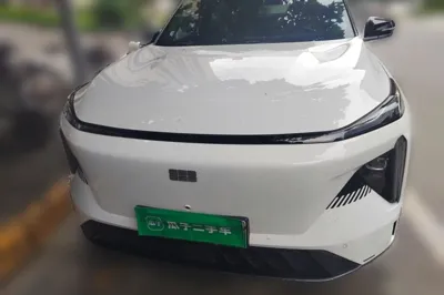 Geely Galaxy L7