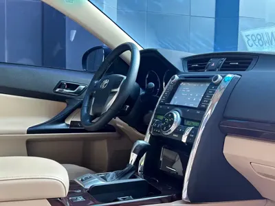 Toyota Reiz