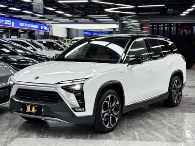 Nio ES8