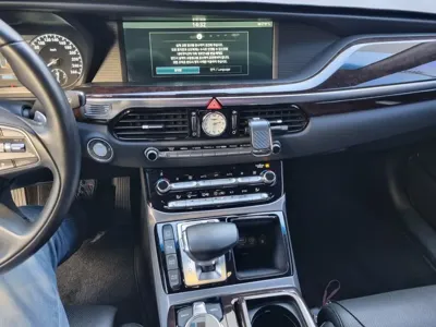 Genesis EQ900