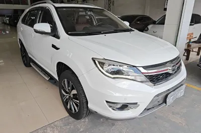 BYD S7