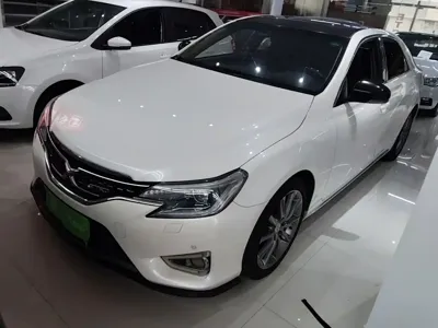 Toyota Reiz