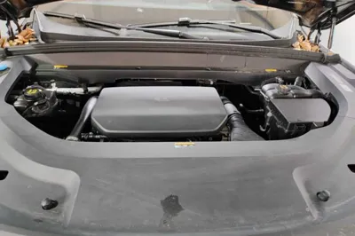 Li Auto L8