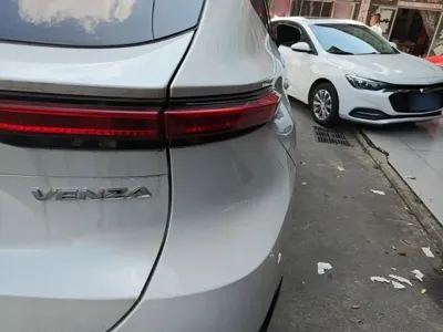 Toyota Venza