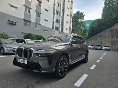 BMW X7