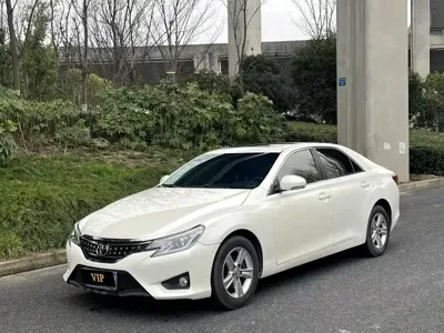 Toyota Reiz