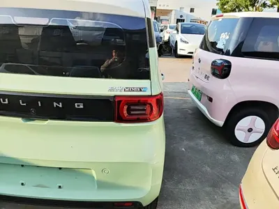 Wuling MINIEV