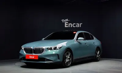 BMW i5