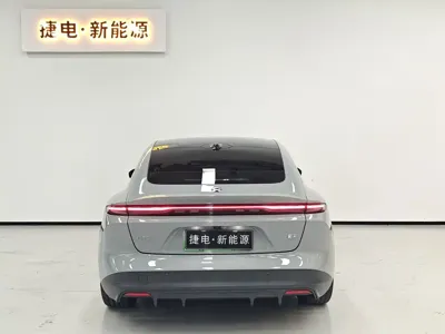 Nio ET5