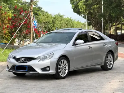 Toyota Reiz
