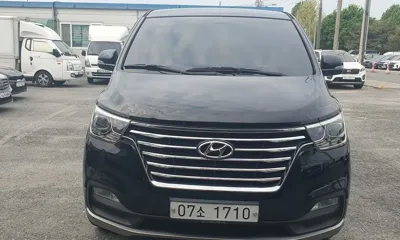 Hyundai Starex