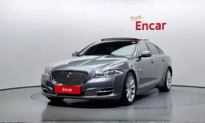 Jaguar XJ