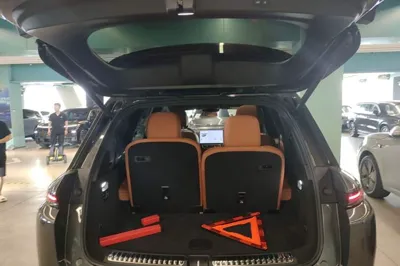Li Auto L8