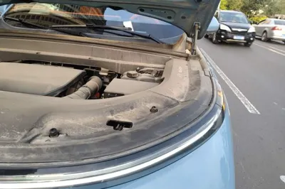Li Auto L8