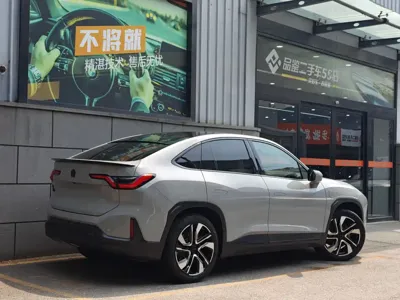 Nio EC6