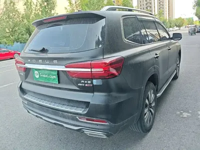 Roewe RX8