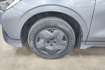 BYD e2