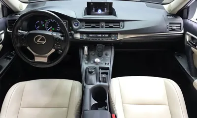 Lexus CT200h