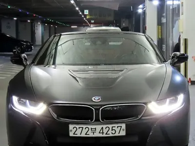BMW i8