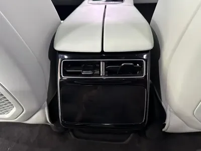 Zeekr 001