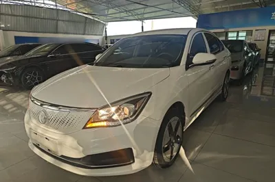 Dongfeng Aeolus E70
