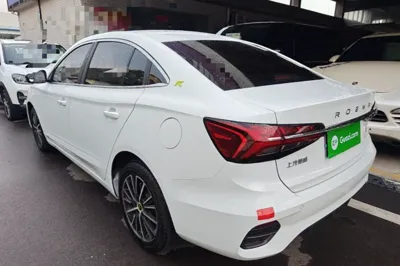 Roewe i5