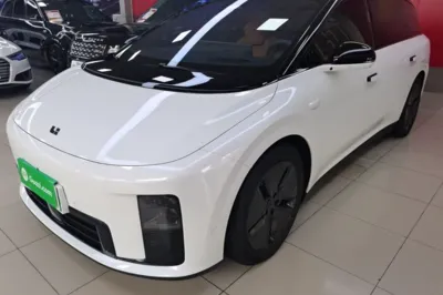 Li Auto Li Auto i8