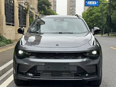 Lynk & Co 01