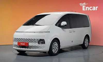 Hyundai Staria