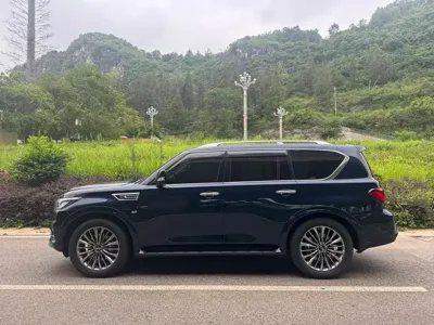 Infiniti QX80