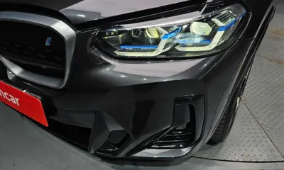 BMW iX3
