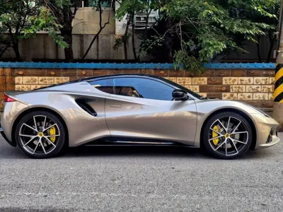Lotus Emira