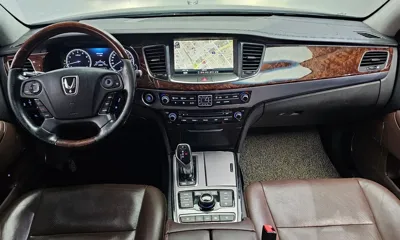 Hyundai Equus