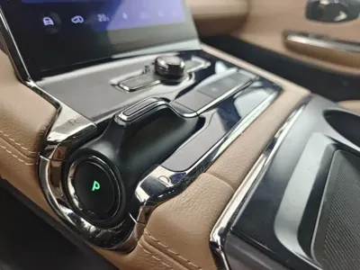 Nio ES8
