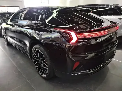 Zeekr 001