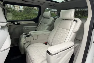 Volvo EM90