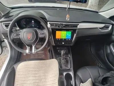 Roewe i5