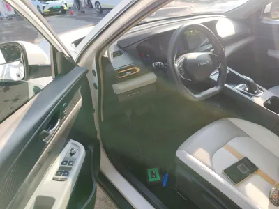 Dongfeng Aeolus E70