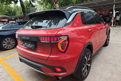Lynk & Co 01
