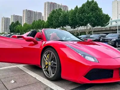 Ferrari 488