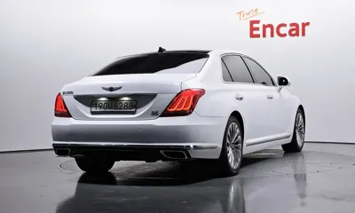 Genesis EQ900