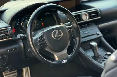 Lexus RC