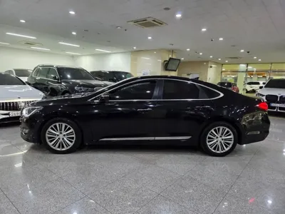 Hyundai Aslan