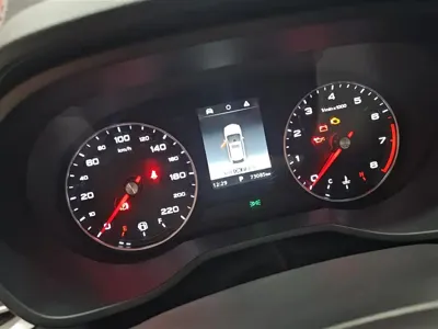 Roewe i5