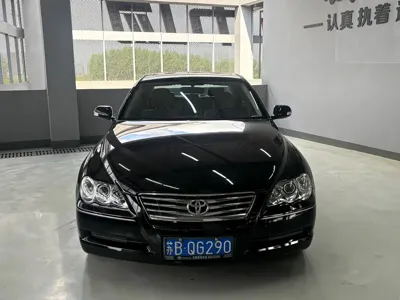 Toyota Reiz